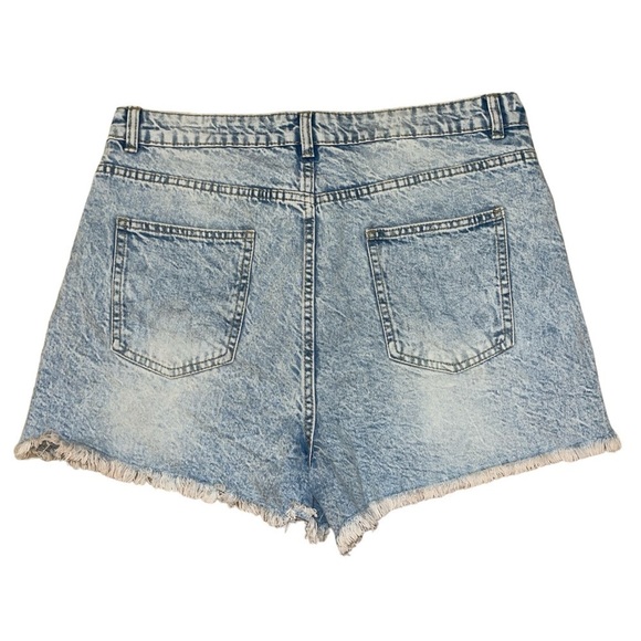 Boohoo Acid Wash distressed denim mom shorts women’s size 12 - Picture 2 of 9